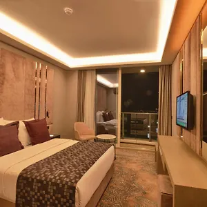 Отель Western Premier Ottoperla